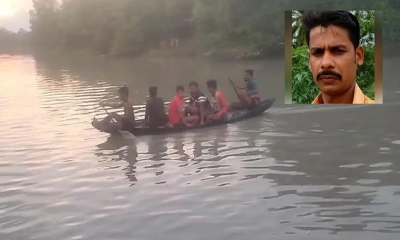 দুই পা কামড়ে ধরল কুমির,  লড়াইয়ে পেরে উঠলেন না সুব্রত