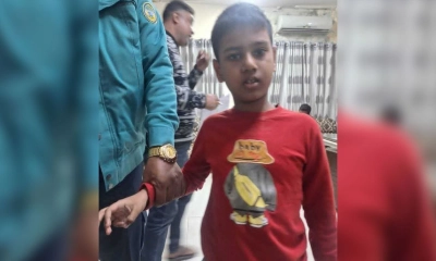 বরিশালে পরিচয়হীন শিশুকে উদ্ধার, স্বজনদের খুঁজছে পুলিশ