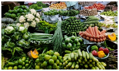 কাঁচাবাজারে উত্তাপ, বিপাকে মধ্যবিত্তরা