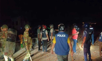 ব্রাহ্মণবাড়িয়ায় রাতে টর্চ লাইট জ্বালিয়ে সংঘর্ষ, আহত ৩০