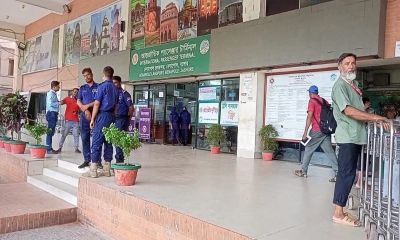 ২ কারণে বেনাপোল দিয়ে যাত্রী পারাপার কমেছে