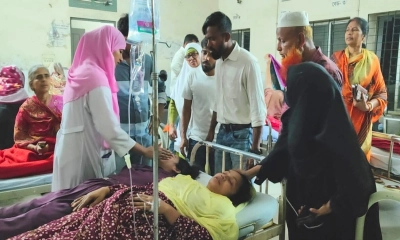 ইফতারে মোরগ পোলাও খেয়ে অসুস্থ অর্ধশতাধিক শ্রমিক, হাসপাতালে ভর্তি