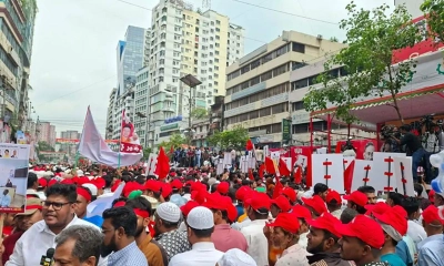 বিএনপির শ্রমিক সমাবেশে নেতাকর্মীদের ঢল