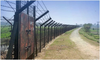 ভারত থেকে অবৈধভাবে অনুপ্রবেশকালে আটক ১৬