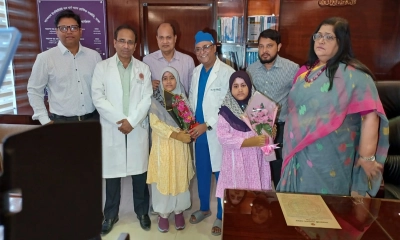 ১১৪ দিন চিকিৎসা শেষে বাড়ি ফিরল মাইলস্টোনের জমজ দুই বোন