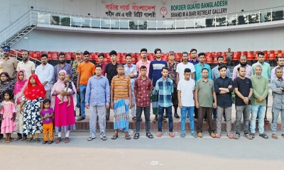 কারাভোগ শেষে দেশে ফিরলেন শিশুসহ ৩৩ বাংলাদেশি