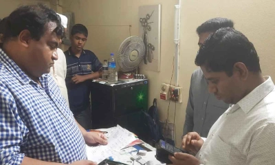 বেতাগীতে ডাক্তার সেজে দীর্ঘদিন ধরে সাধারণ মানুষের সঙ্গে প্রতারণা। ছবি- রূপালী বাংলাদেশ