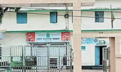 ১০ আইনজীবী জেলগেট থেকে গ্রেপ্তার