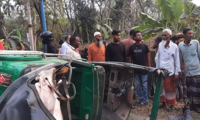 বরিশালে পিকআপ-সিএনজি সংঘর্ষে নিহত ২, আহত ৩