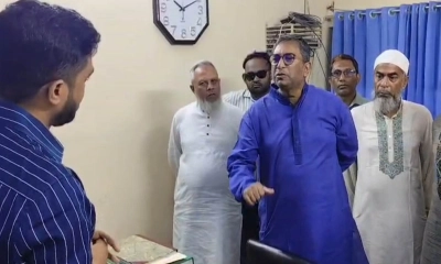 সাব-রেজিস্ট্রারের বিরুদ্ধে উৎকোচ নেওয়ার অভিযোগ, এমপির হুঁশিয়ারি