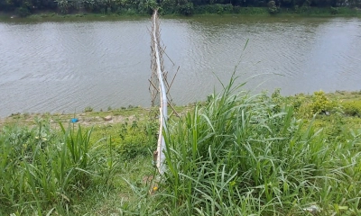 অবৈধ ড্রেজার পাইপের ঝুঁকিতে মেঘনা-ধনাগোদা সেচ প্রকল্প