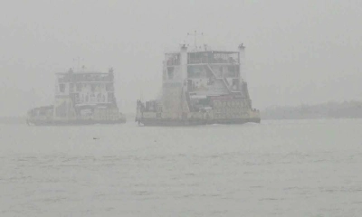 শরীয়তপুর-চাঁদপুর নৌরুটে ফেরি চলাচল বন্ধ