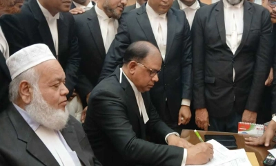 চিফ প্রসিকিউটরের দায়িত্ব নিলেন আমিনুল ইসলাম