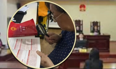 ছেলের মুক্তির জন্য ৯০ বছর বয়সে আইন শিখছেন মা