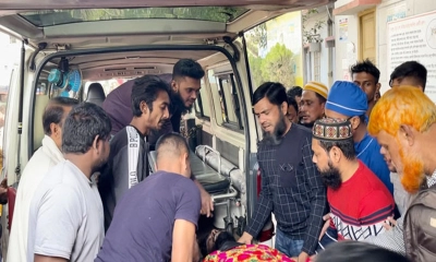 গুলিবিদ্ধ ব্যক্তিকে উন্নত চিকিৎসার জন্য রাজশাহী মেডিকেল কলেজ হাসপাতালে রেফার্ড করা হয়। ছবি- সংগৃহীত