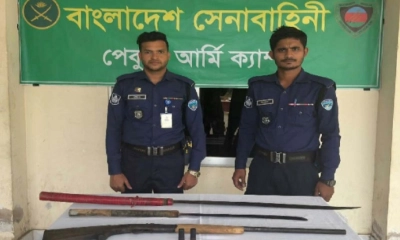পেকুয়ায় যৌথবাহিনীর অভিযানে আগ্নেয়াস্ত্র উদ্ধার