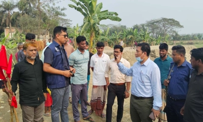 আনোয়ারায় অবৈধ বালু উত্তোলন, দুইজনকে জরিমানা
