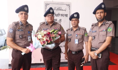 সিএমপির কমিশনার হিসেবে যোগ দিলেন শওকত আলী