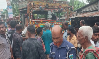 মরিচ আর পটল হাটে নেওয়া হলো না এরফানের, দুর্ঘটনায় নিভে গেল প্রাণ