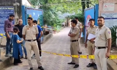 দিল্লির ৩ শতাধিক স্কুলে বোমা হামলার হুমকি