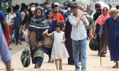 ছুটি শেষে কর্মস্থলে ফেরা শুরু, রাজধানীর পথে মানুষের ঢল