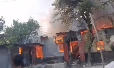 বগুড়ায় ভয়াবহ অগ্নিকাণ্ডে ৩ ভাই নিঃস্ব