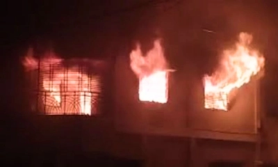 সাবেক নৌ প্রতিমন্ত্রীর বাড়িতে আগুন