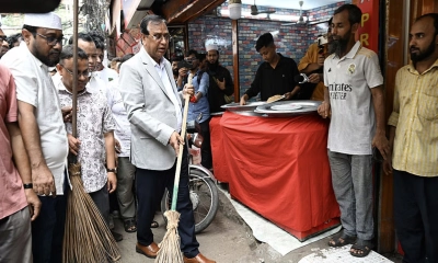 ডিএসসিসির ১০ অঞ্চলে একযোগে ‘ক্লিনিং ডে’ পালন