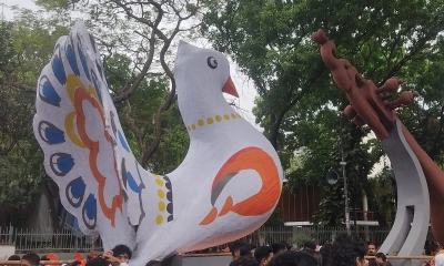 ঢাবিতে রঙিন মোটিফে বৈশাখী শোভাযাত্রা শুরু