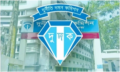 ডেল্টা গ্রুপের চেয়ারম্যান-স্ত্রীসহ ১৫ জনের বিরুদ্ধে দুদকের মামলা