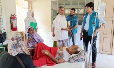 আনোয়ারা উপজেলা স্বাস্থ্য কমপ্লেক্সে দুদক সদস্যরা।  ছবি- রূপালী বাংলাদেশ