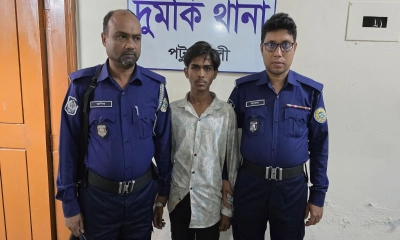 কিশোরীর গলায় ছুরি ধরে চুরির চেষ্টা, কিশোর গ্রেপ্তার