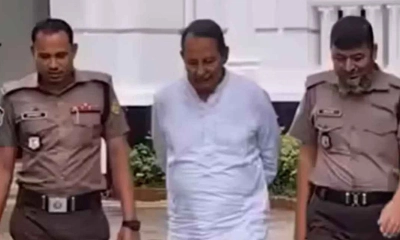 ইনুকে ‘টেনশন কইরেন না’ বলা দুই পুলিশ সদস্য শাস্তির মুখে