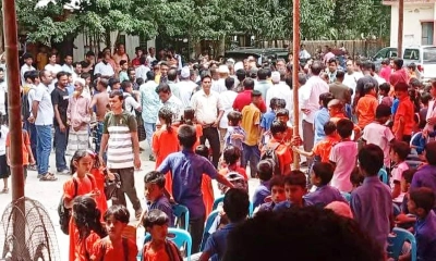 মঞ্চে বসার সুযোগ না পেয়ে এনসিপি নেতার ওপর চড়াও হন স্থানীয় বিএনপি নেতারা। ছবি- সংগৃহীত