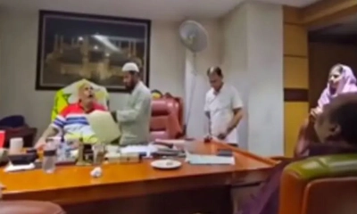 ‘মৃত বাবাকে চেয়ারে বসিয়ে সম্পত্তি লিখে নেওয়ার খবরটি ভুয়’