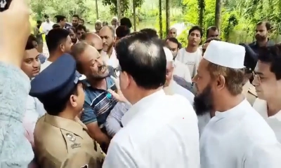 ফেনীতে শহীদের কবর জিয়ারতে গিয়ে জামায়াত-বিএনপি নেতাকর্মীদের হট্টগোল