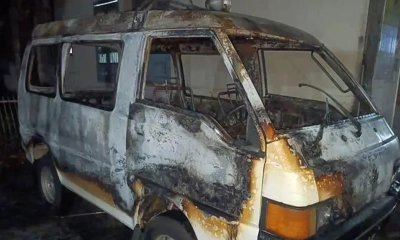 সিলেটে অ্যাম্বুলেন্স-বাসে আগুন দিয়েছে দুর্বৃত্তরা