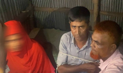 অনৈতিক কাজের সময় নারীসহ ধরা বিএনপি নেতা