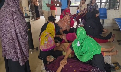 হঠাৎ অসুস্থ হয়ে হাসপাতালে অর্ধশতাধিক পোশাকশ্রমিক, কারখানা ছুটি ঘোষণা