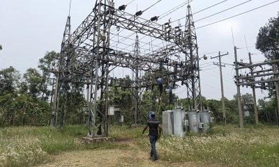 ঘোড়াশালে অস্ত্রের মুখে পল্লীবিদ্যুৎ উপকেন্দ্রের তার-যন্ত্রাংশ লুট