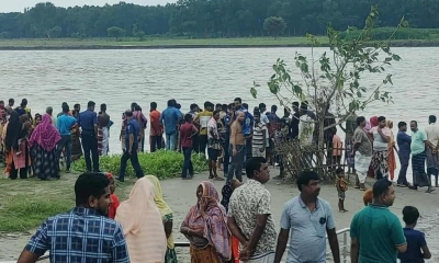 গোদাগাড়ীতে নৌকাডুবির ঘটনায় নিখোঁজ দুইজনের মরদেহ উদ্ধার