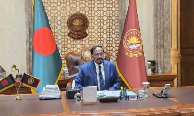 দাপ্তরিক কার্যক্রম শুরু করলেন ভারপ্রাপ্ত রাষ্ট্রপতি হাফিজ উদ্দিন আহমদ