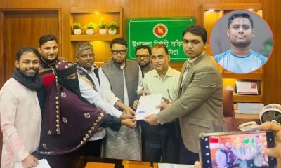কুমিল্লা-৪ আসনে হাসনাত আবদুল্লাহর পক্ষে মনোনয়নপত্র সংগ্রহ
