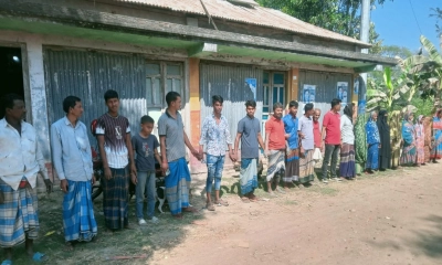হাতিয়ায় এনসিপির বিরুদ্ধে হিন্দু সম্প্রদায়ের মানববন্ধন