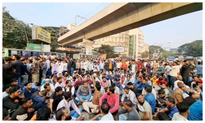 আইজিপিকে অপসারণের দাবিতে শাহবাগ অবরোধ