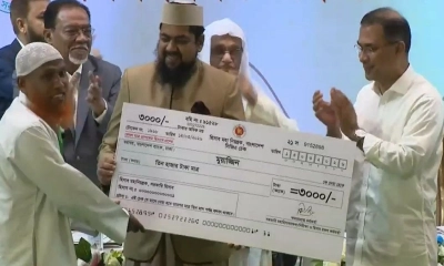 বাজেটে ইমাম-পুরোহিতদের জন্য সুখবর