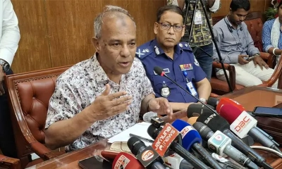 সব দেশেই প্রবাসীদের পাসপোর্ট ফি কমানো হবে : স্বরাষ্ট্র উপদেষ্টা