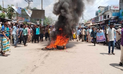 বিএনপি নেতার মুক্তির দাবিতে বিক্ষোভ, সড়ক অবরোধে জনদুর্ভোগ