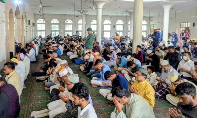 হাদির মৃত্যুতে জাকসুর আয়োজনে দোয়া মাহফিল