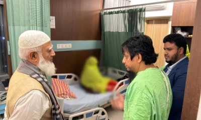 শহীদ হাদির অসুস্থ মায়ের খোঁজখবর নিলেন জামায়াত আমির